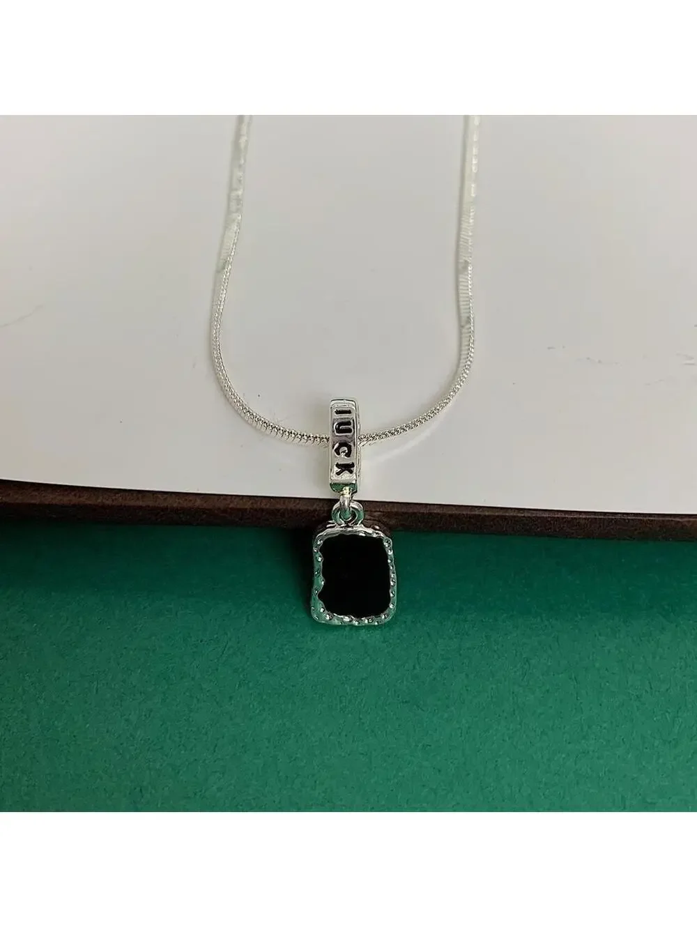 Y2k style Silver Rope Chain jewel pendant necklace. Chain is unisex. 17.5-19.5